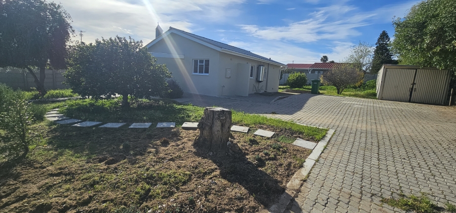 2 Bedroom Property for Sale in Hartebeesfontein Western Cape